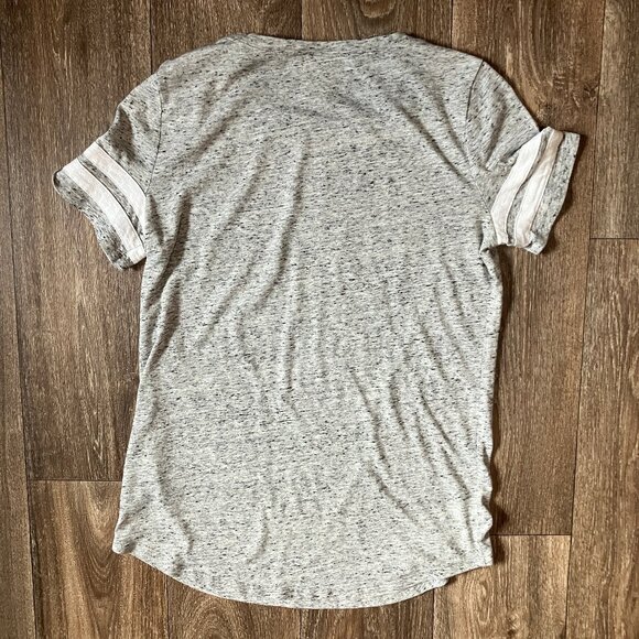 Pink Victoria Secret "If it's Snowing I'm not going! Ladies Sports Tee Size S - Picture 5 of 11